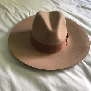 ‘Piper’ Floppy Wool Hat